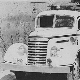 Old photo of fire engine